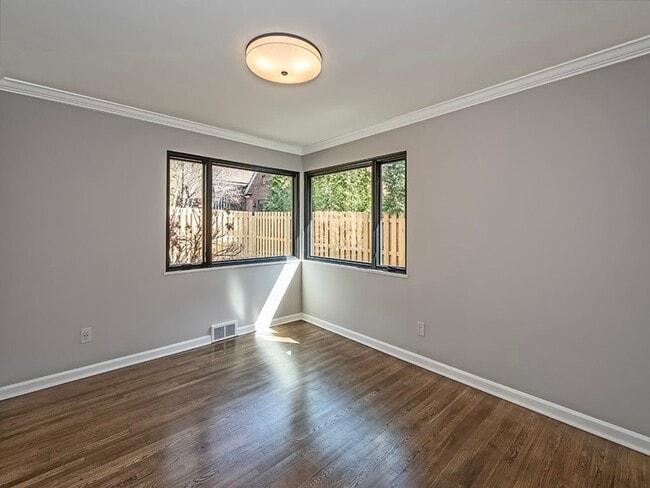 Building Photo - 1453 Squirrel Hill Ave