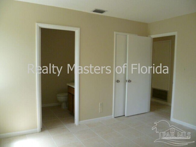 Building Photo - 10110 Guidy Ln