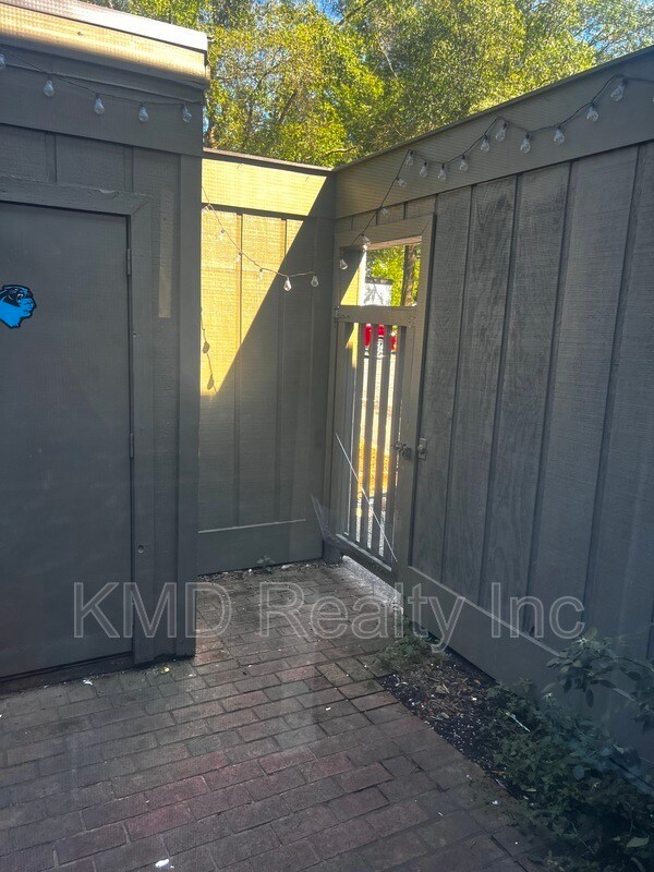 Building Photo - 3627 Maple Glen Ln