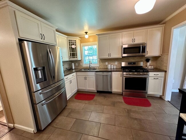 Building Photo - Remarkable Value. Unbeatable Location.