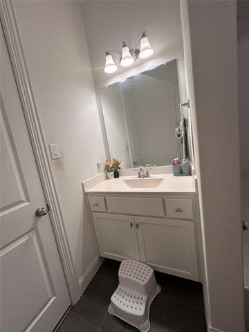 Building Photo - 7032 Mapleshade Way