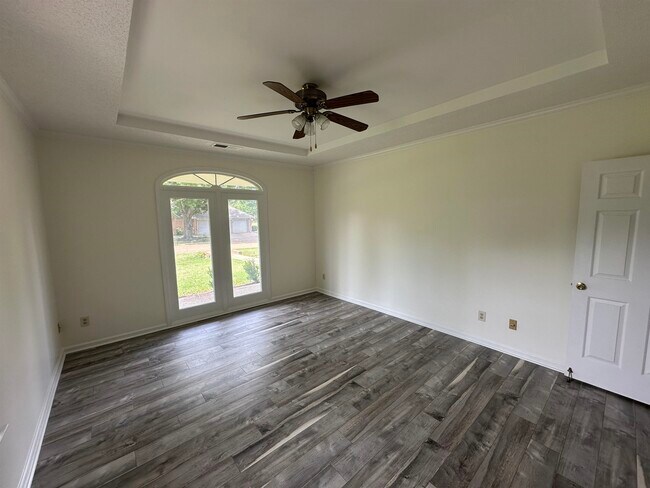 Building Photo - 3510 Sara Woods Dr