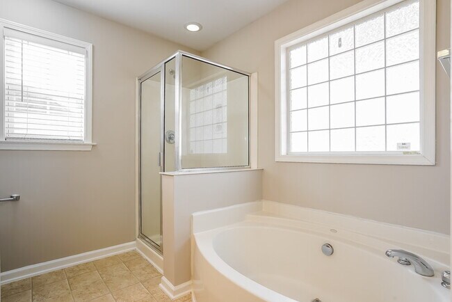 Building Photo - 117 Pearson Place