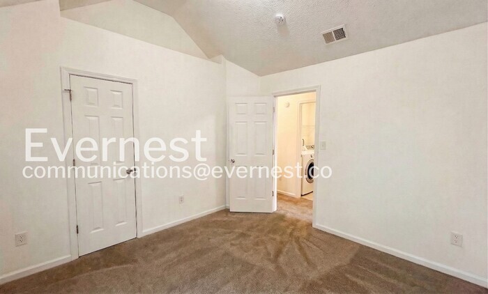 Building Photo - 3733 Waldrop Hills Dr