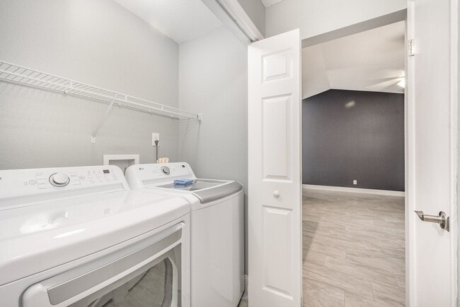 Building Photo - 1381 Byrd Ct