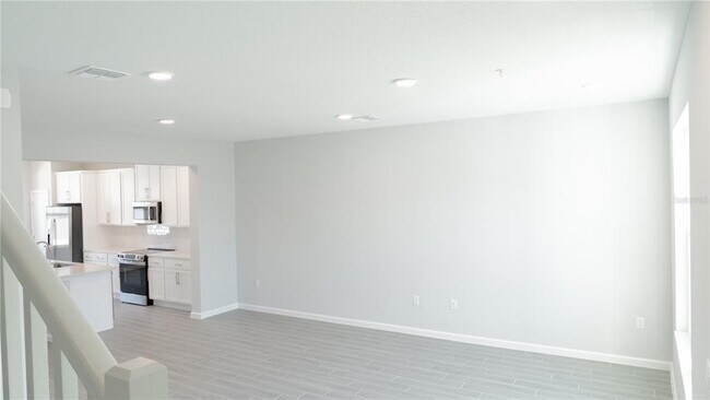 Building Photo - 583 Pothos St