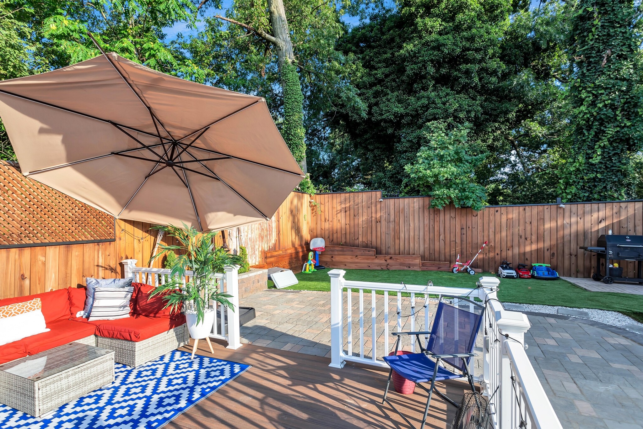 Private Oasis w/ playground for kids - 4909 Fitch Pl NE