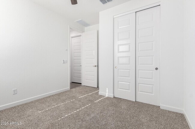 Building Photo - 17818 W Vogel Ave