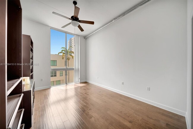 Building Photo - 2100 Van Buren St