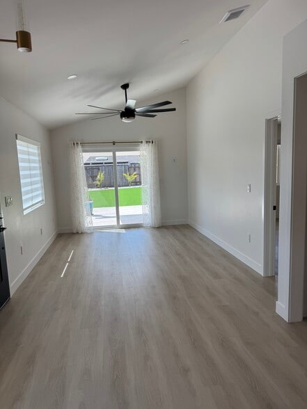 Building Photo - 67 Newcastle Cir