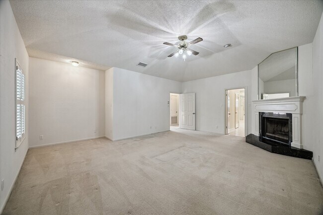 Building Photo - 2125 Bering Dr