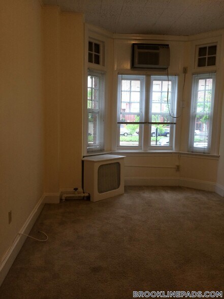 Building Photo - 1223 Beacon St