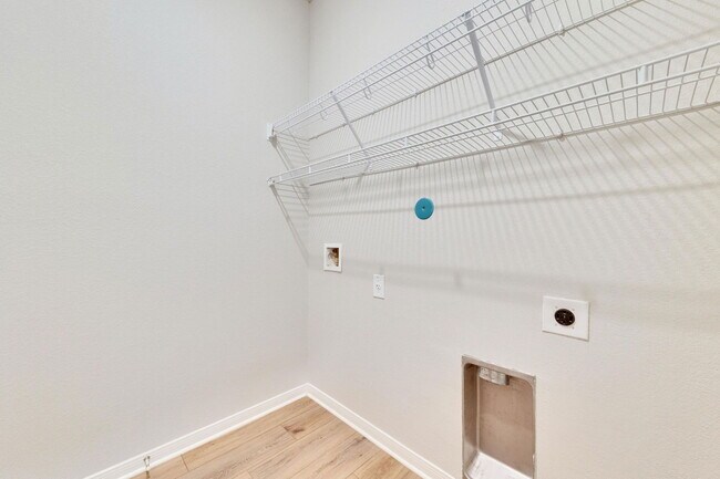 Building Photo - 213 Mount Vernon Way