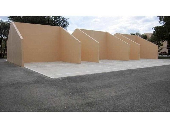 Building Photo - 8700 SW 133rd Avenue Rd