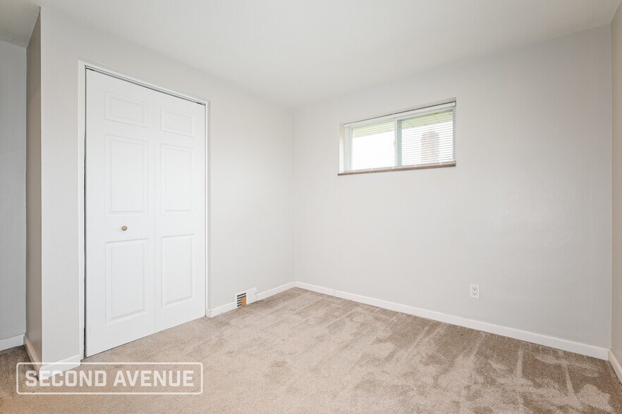 Building Photo - 1004 Santa Monica Dr