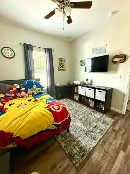 Building Photo - 23 Lance Ln