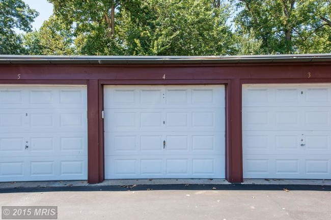 Garage (optional) - 1829 Wilson Blvd