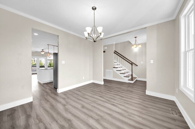 Building Photo - 15401 Adelay Ct