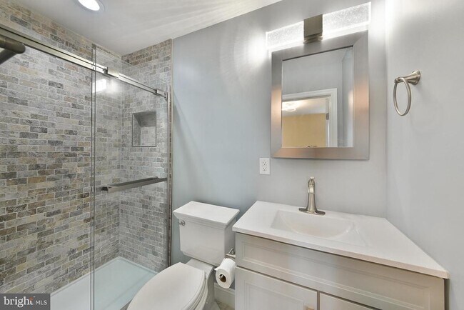 Building Photo - 6166 Mechanicsville Rd