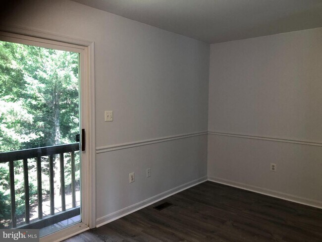 Building Photo - 5558 Clifton Crest Way