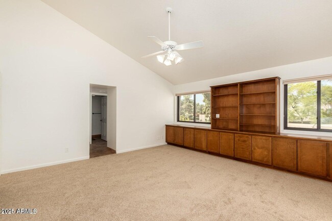 Building Photo - 20 E Redondo Dr