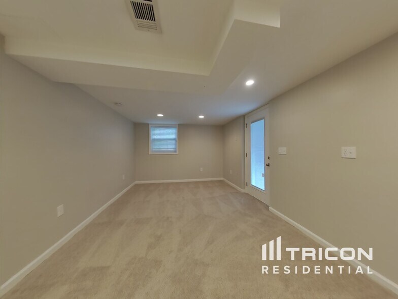 Building Photo - 580 Westchester Cir SW