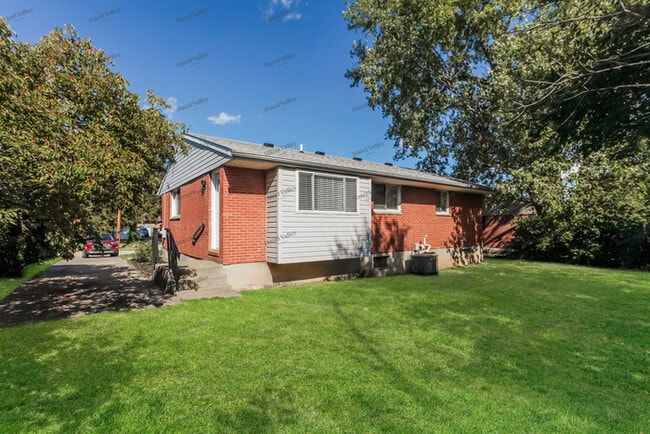 Building Photo - 10277 Faxon Ct