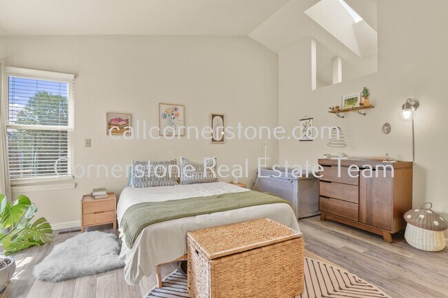 Building Photo - 8640 Boxelder Dr