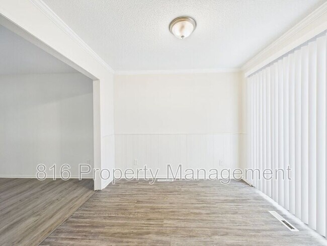 Building Photo - 7730 E 103rd Terrace