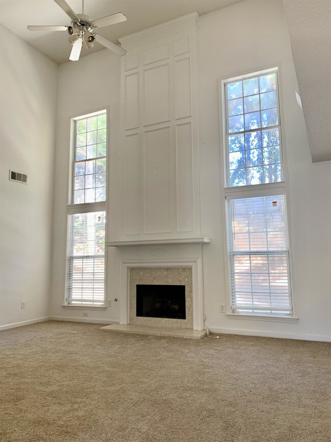 Building Photo - 485 Chippenham Ct