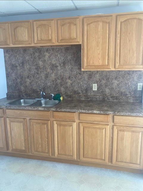 Building Photo - 29 Maple St