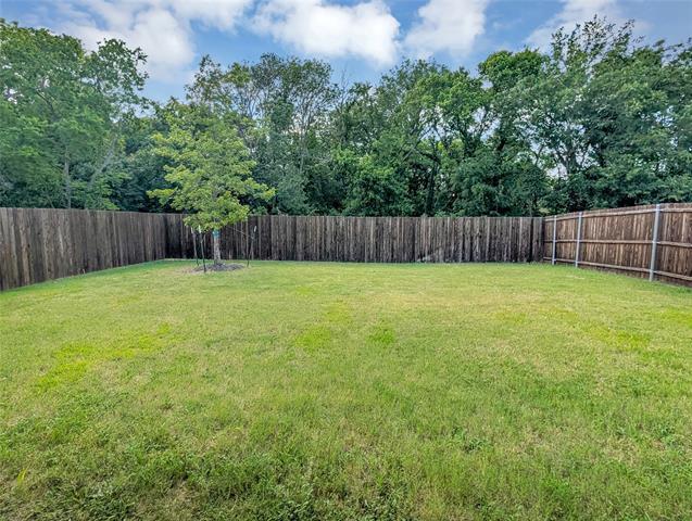 Building Photo - 8005 Lindheimer Ln