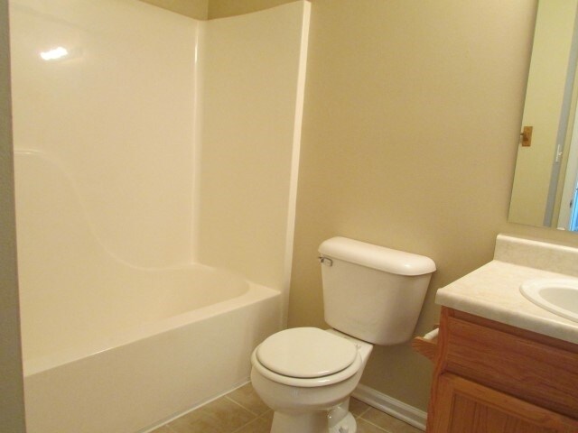 Building Photo - 6658 Largo Ln