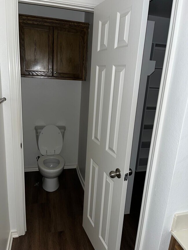 Building Photo - 2010 Seabiscuit Trce