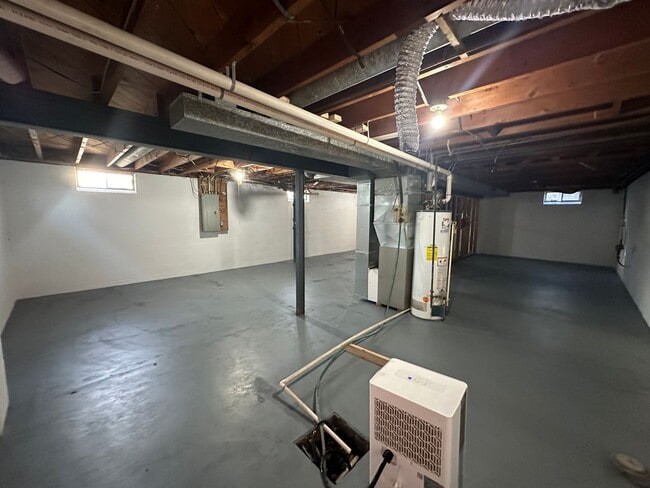 Building Photo - 4039 Niles St