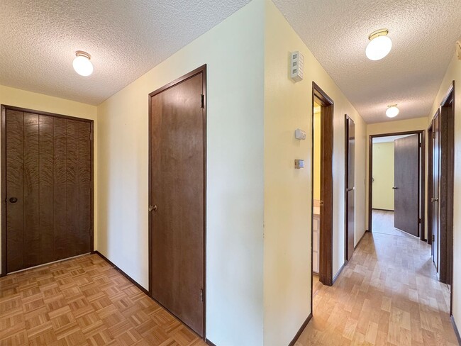 Building Photo - 41 McLaughlin Rd