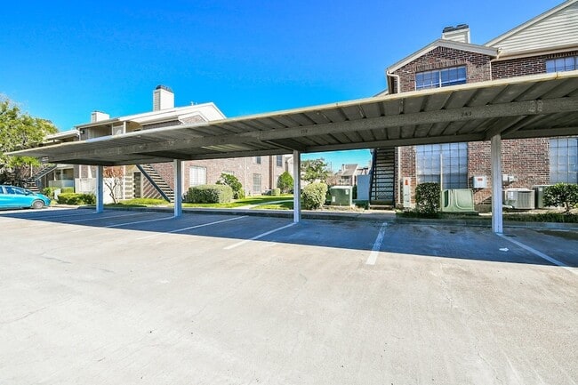 Building Photo - 2121 El Paseo St