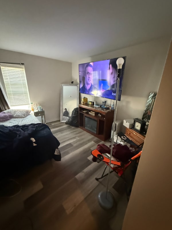 Building Photo - 1527 Yellowstone Dr