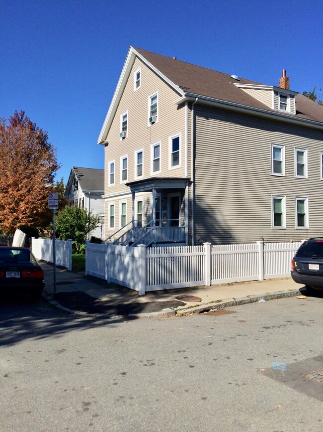 Building Photo - Top-Floor Gem with Deck at Dickens Street ...