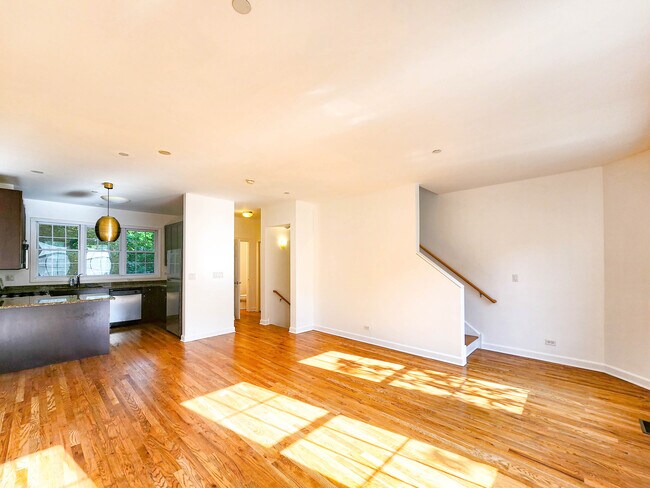 Building Photo - 1643 Church St