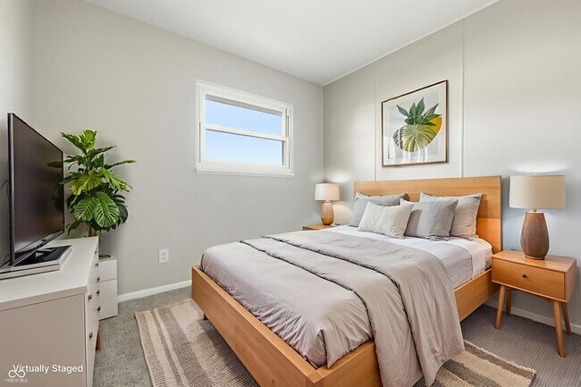 Building Photo - 2908 S Walcott St