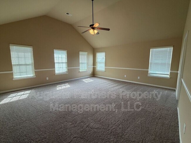 Building Photo - 3012 Burgess St