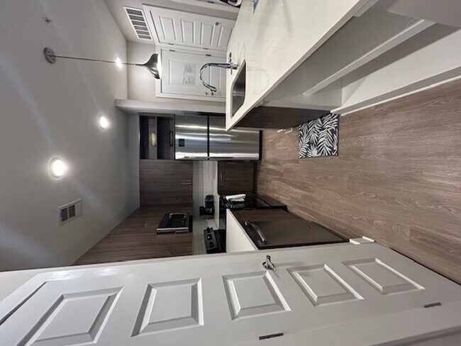 Building Photo - 1160 Johnson Ferry Rd NE