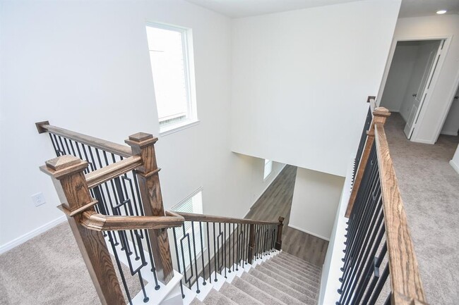Building Photo - 4813 Vida Vis Dr