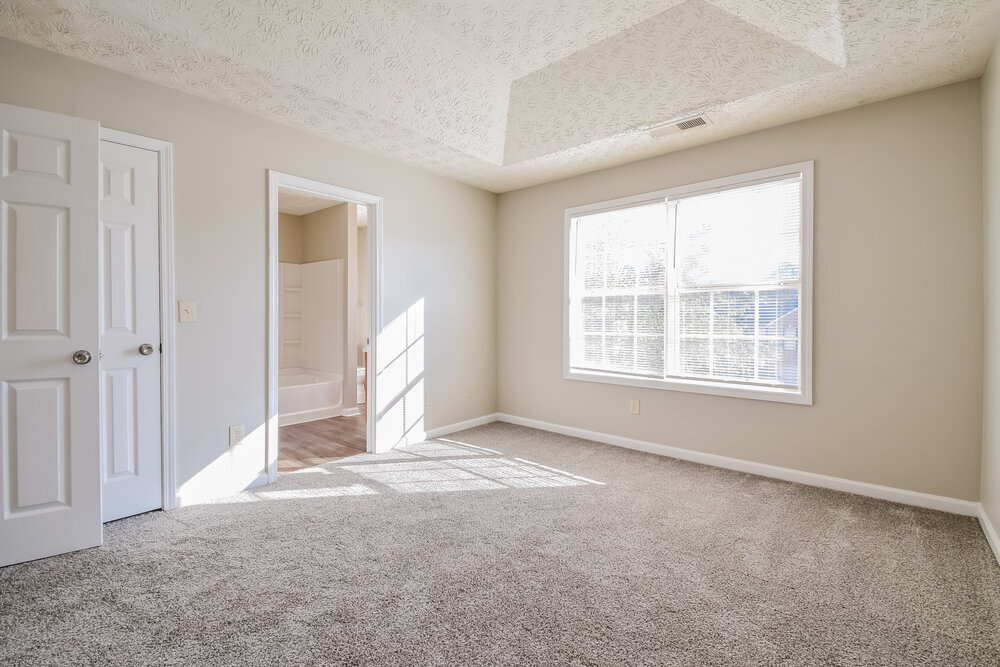 Building Photo - 631 Sinclair Way