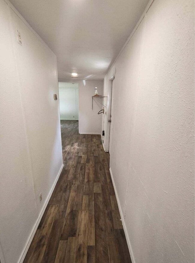 Building Photo - Cozy Retreat in Rusk, TX – Mobile Home for...