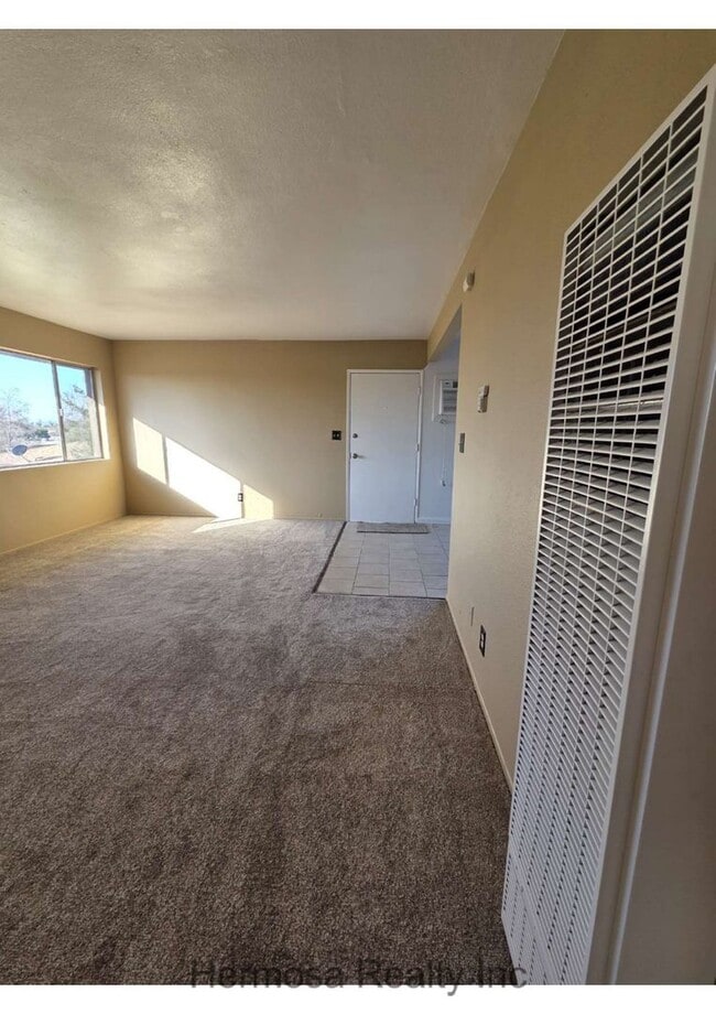 Building Photo - 1234 W J St