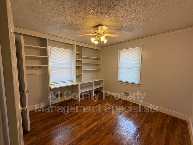 Building Photo - 123 Lanier Ave