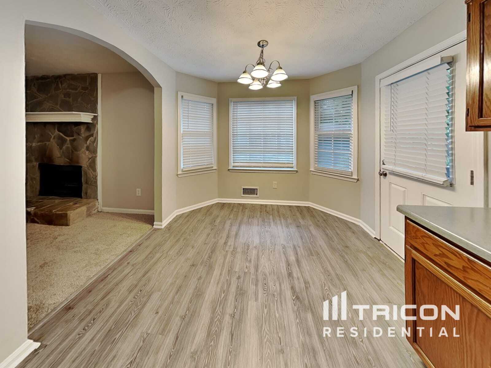 Building Photo - 123 Indian Hills Dr
