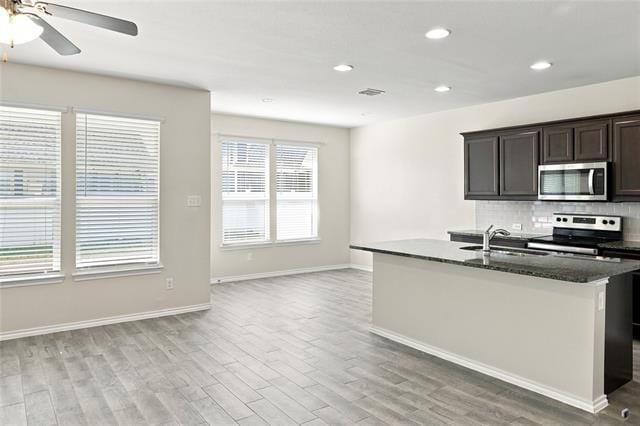Building Photo - 1723 Kenmore Rd